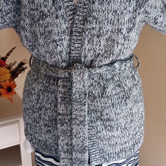 Old Navy Wrap Front Cardigan - Picture 2 of 8